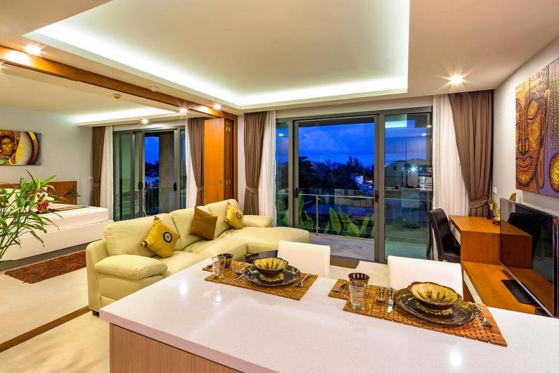 At The Tree Condominium Phuket Εξωτερικό φωτογραφία